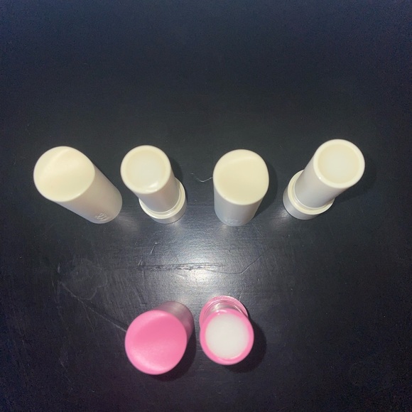 EOS Lip Bombs - Picture 3 of 3